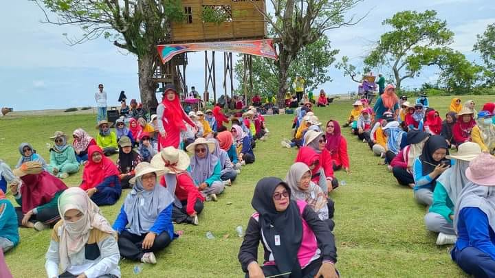 Kegiatan Outbound Dharma Wanita Persatuan (DWP) Kabupaten Padang Pariaman